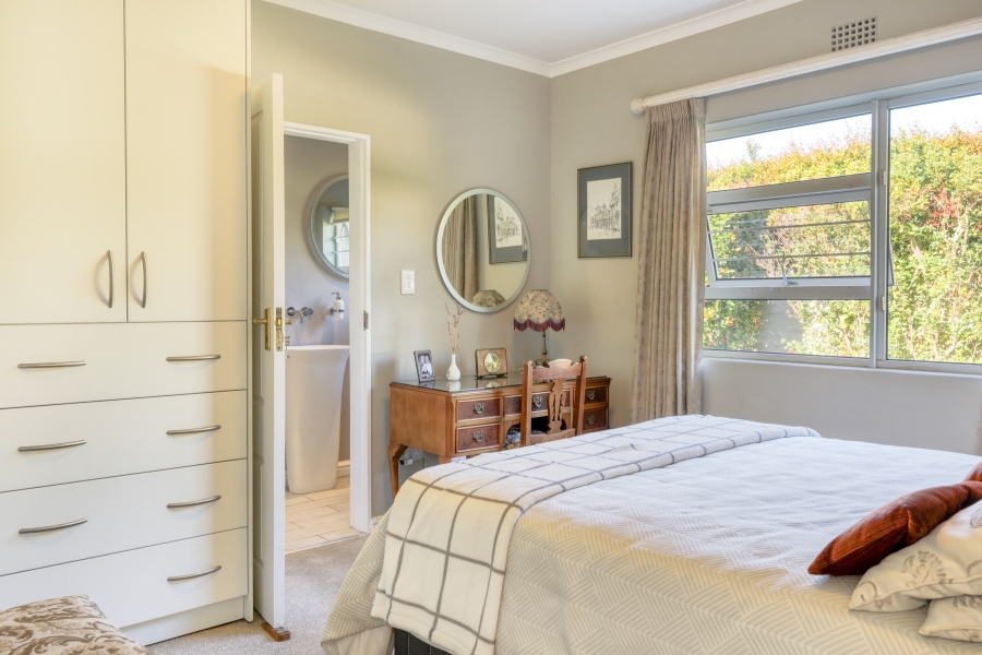 4 Bedroom Property for Sale in Constantia Western Cape